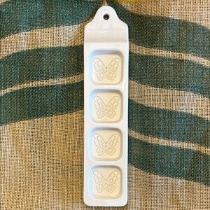 Ceramic butterfly Butter Mold. Crowning Touch Collection, made in Japan